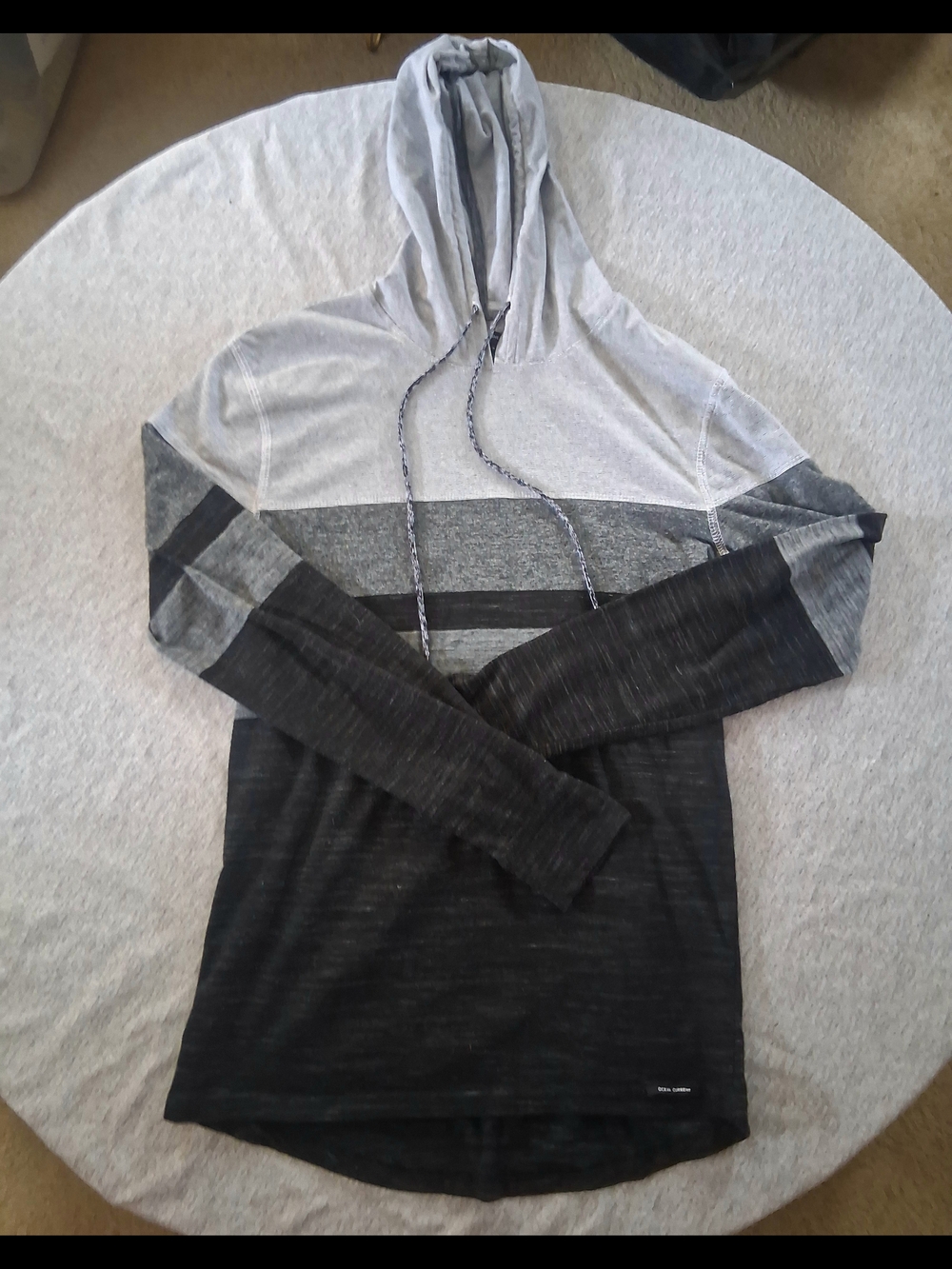 Ocean Current Men's Hooded Colorblock Long-Sleeve Shirt - Gray/Black Medium
